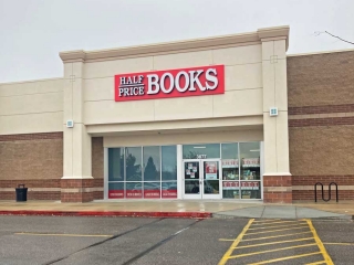 Half Price Books Architectural Design